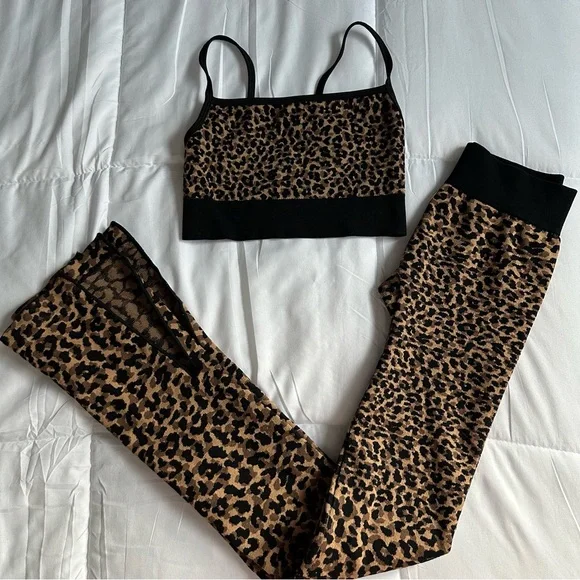 Fabletics Leopard Print Matching Set - Picture 1 of 5